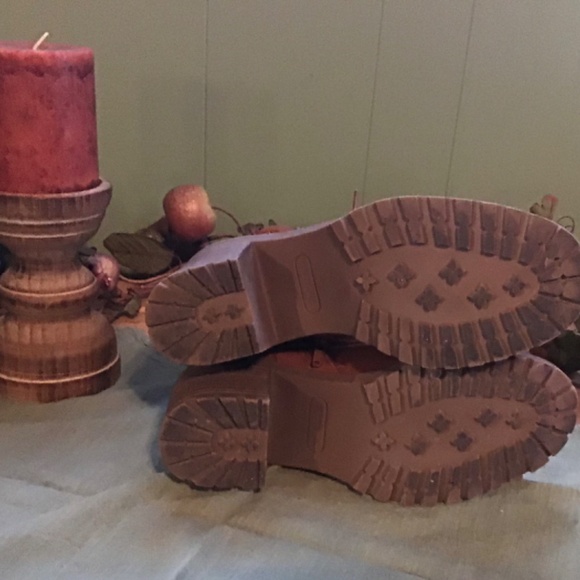 New Frye & Co. Axle Lace Up Booties - Picture 6 of 9